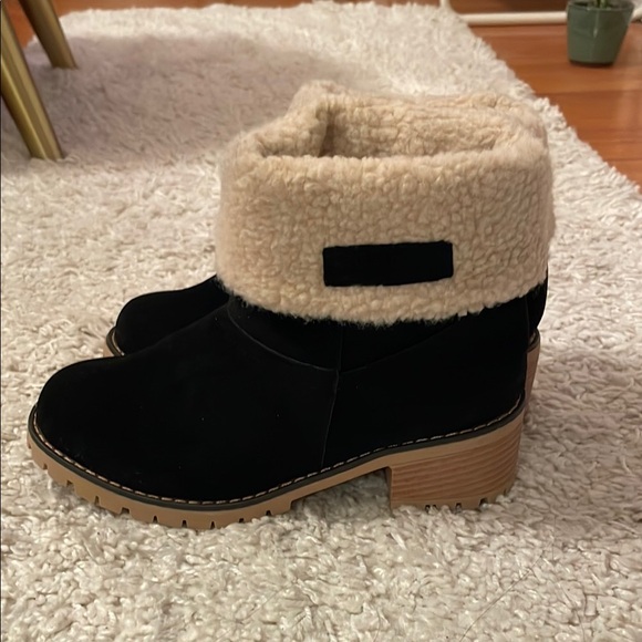 Amazon Essentials Shoes - New Faux Suede Shearling Winter Boots